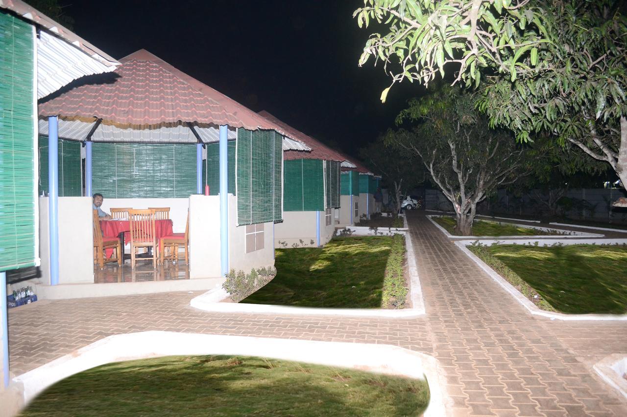 Ramya Residency Dharwad Exterior foto
