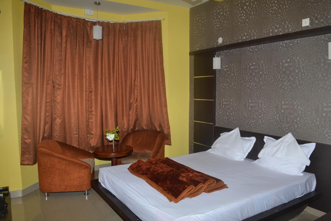 Ramya Residency Dharwad Exterior foto